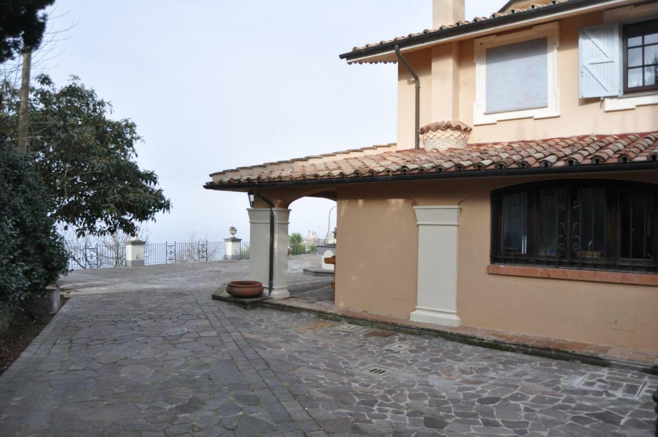 La Villa Di Augusto Anguillara Sabazia Kültér fotó